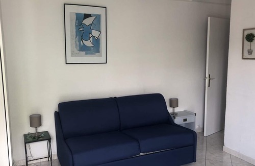 La Napoule Apartment | STUDIO GROUND FLOOR IN VILLA