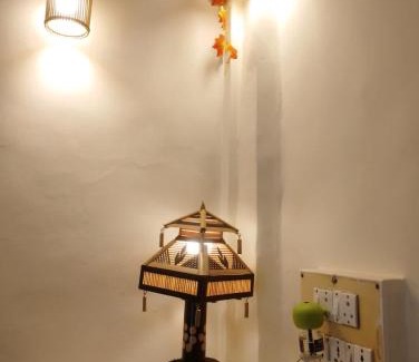 Khar Apartment | Studio ground floor khar
