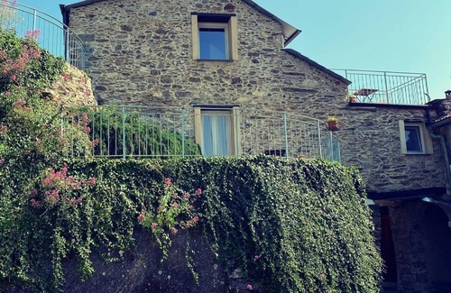Borghetto d'Arroscia Apartment | Studio in a quiet rustico near the beaches