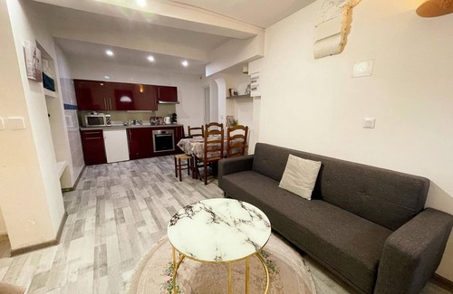 Amboise Apartment | Studio in Amboise for 2 pers, castle view