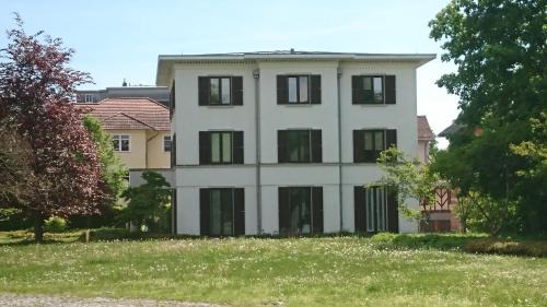 Meiningen Apartment | Studio in Architeken - Villa in Theaternähe