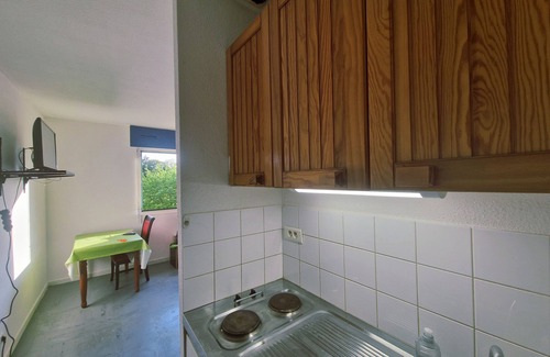 Dole Apartment | Studio in front of Dole train station 39100