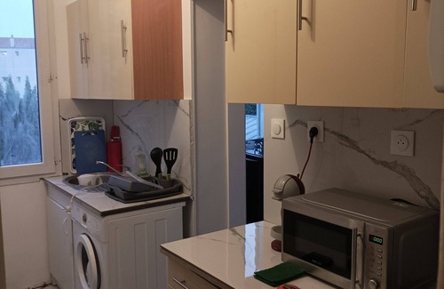 Gennevilliers Apartment | Studio in the center of Gennevilliers village
