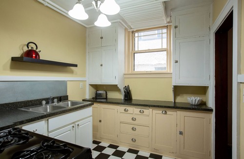 Powderhorn Condo | Studio in the heart of the city