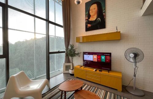 Damansara Perdana Apartment | Studio Loft Empire Damansara Free WiFi & Parking