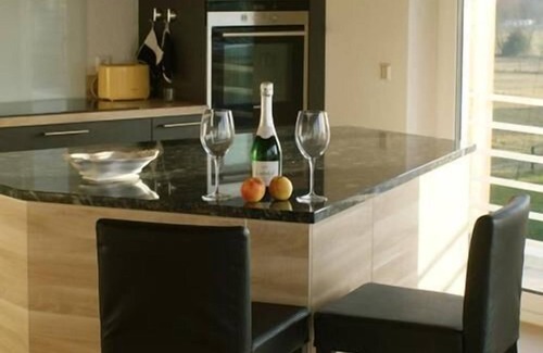Gaeufelden Apartment | Studio-Luxury-Ensuite