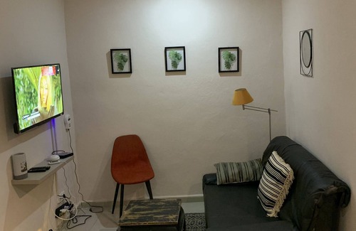 Yaounde Apartment | Studio Meublé Situé à Bastos en Bordure de Route
