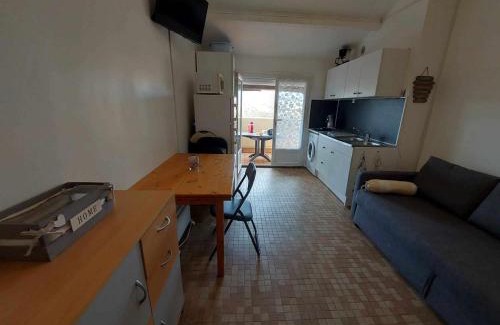 Le Grau-dʼAgde Apartment | Studio mezzanine à 250m de la plage pour 4 personnes - Terrasse, animaux acceptés - FR-1-423-300