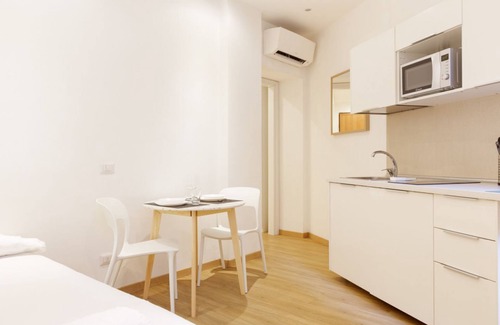 Magenta Apartment | Studio Milan-Corso Magenta! Ac & Wifi!