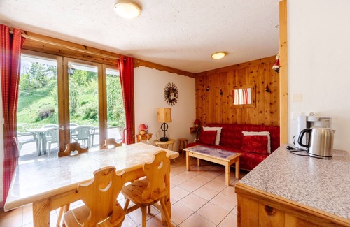 Valloire Apartment | Studio 'Myosotis' with Mountain View, Shared Terrace and Wi-Fi
