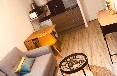 Besancon Apartment | Studio N ° 202 Furnished Besançon 15 Rue Battant