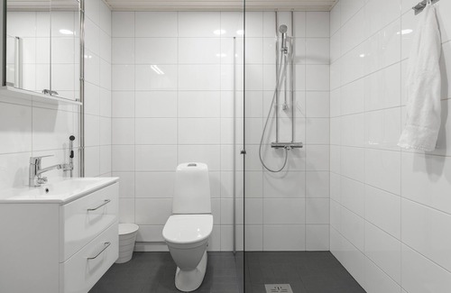 Myyrmaki Apartment | Studio near airport & train station + WiFi