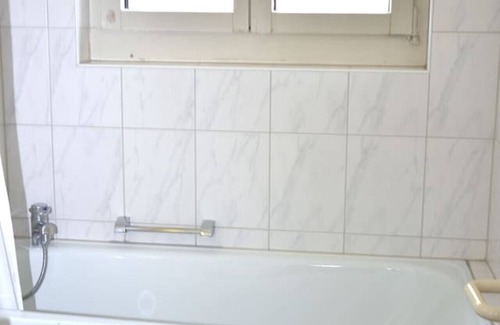 District 6 Apartment | Studio near main station (Crown 26)