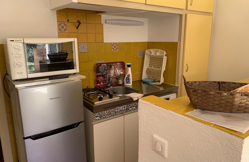 Les Restanques Apartment | studio on the ground floor at 1. 2 kms from the beach