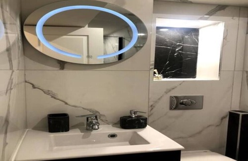 Cormeilles-en-Parisis Apartment | Studio Rénové Proche Paris 18 Minutes de la Gare St Lazare
