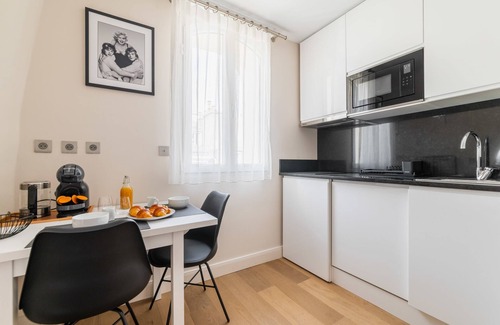 Quartier de la Plaine-de-Monceaux Apartment | Studio refait a neuf metro pereire paris 17 - 2P