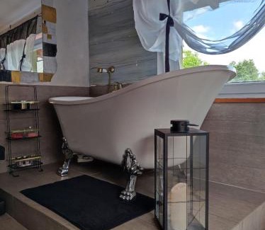 Pszczolki House | Studio Relax