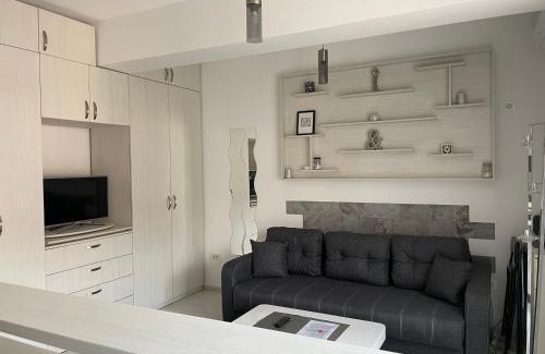 Chiajna Apartment | Studio Residence Militari