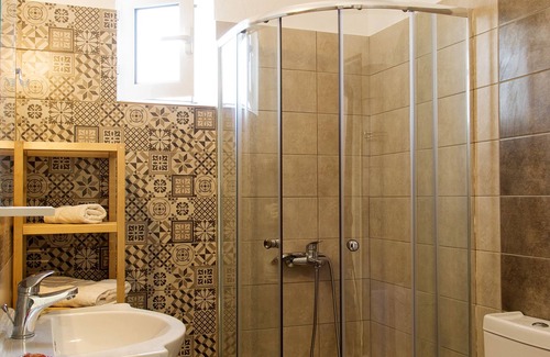 Palekastro Apartment | Studio Romantique en Centre-ville, à 5 Minutes de la Plage!