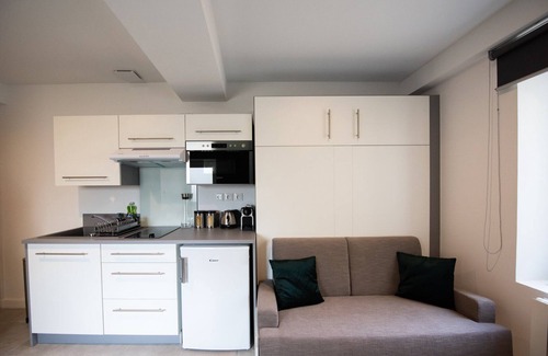 La Guillotiere Apartment | Studio Saint-Louis - Design and Cosy