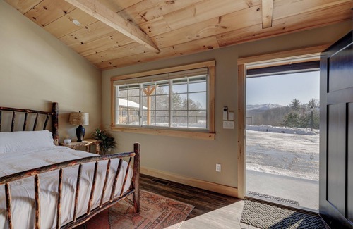 Sunapee Hotel | Studio Suite #3 at The Lodge | Minutes from Sunapee Harbor & Mount Sunapee