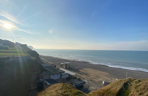 Mesnil-Val-Plage Apartment | Studio Symphonie des Mers (5min walk from the sea)