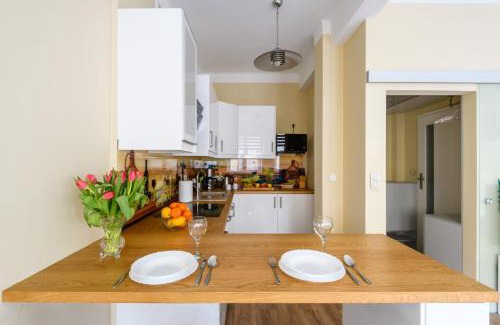 Powisle Apartment | Studio Tamka by BookingHost
