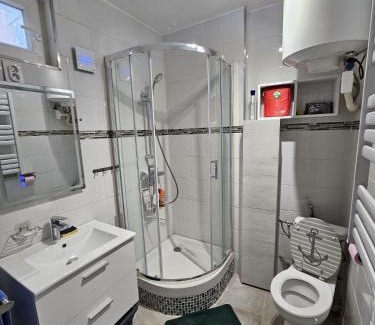 Lemasson Apartment | Studio tout équipé et chaleureux en rez de chaussée, parfait pour explorer Montpellier