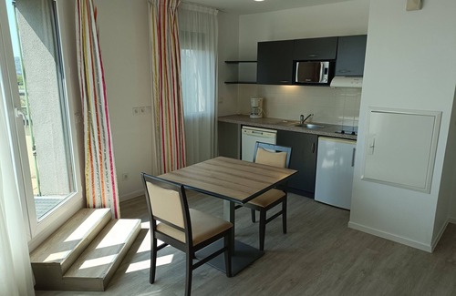 Centre Ville Rive Gauche Apartment | Studio tout équipé + terrasse, quartier Flaubert