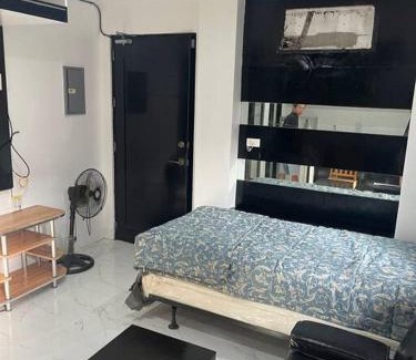 Tondo Apartment | Studio type one bed and sofa bed