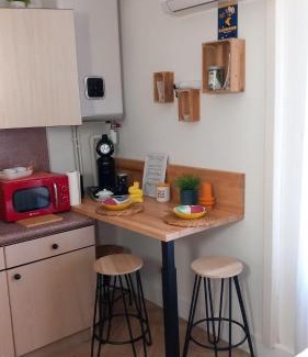 Les Halles - Valliere Apartment | Studio Valliere les halles 15m2 avec clim