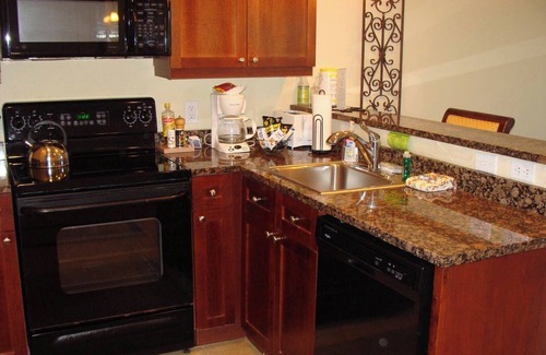 St. Augustine Condo | Studio w/balcony -full kitchen -top floor -pool & hot tub