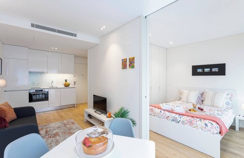 Campanha Apartment | Studio w/Terrace, Pool and Gym | Antas by Host Wise