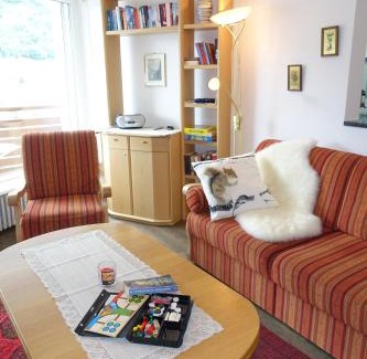 Leukerbad Apartment | Studio Willimann Haus Dala im 4 Stock