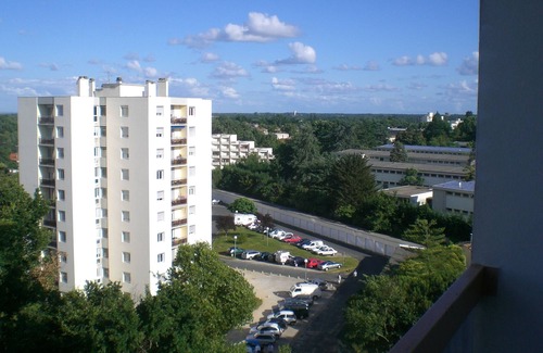Gradignan Apartment | Studio with balcony and parking in quiet residence