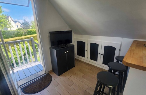 Blonville-sur-Mer Apartment | Studio with garden and terrace, Blonville-sur-Mer