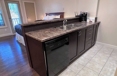 East Kootenay Condo | Studio with Kitchen, Great Location