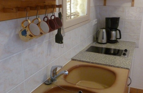 Le Luc Apartment | Studio with lovely view, in the countryside of the Var, Provence.