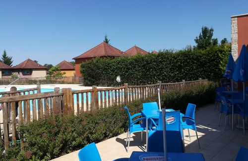 Prayssac Apartment | Studio with pool and wifi