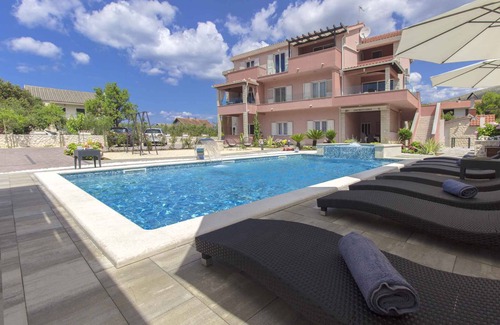 Grebastica Apartment | Studio with terrace and air conditioning