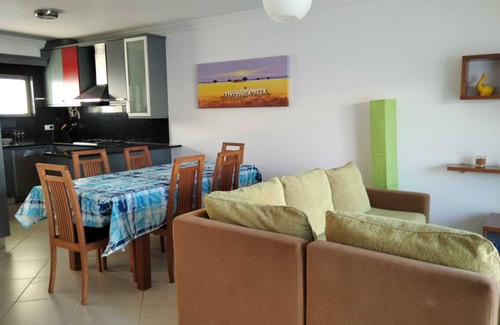 Manta Rota House | Stunning 3 Bed Townhouse, 5min walk from the beach.