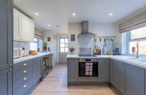 Appleby-in-Westmorland House | Stunning 3-Bed Cottage, Hot Tub, Wi-Fi, Parking