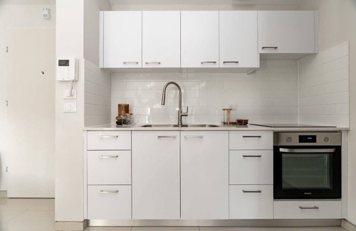 Mea She'arim Apartment | Stunning 1 bdm, Shaul Adler st