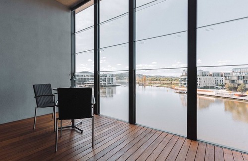 Kingston Apartment | Stunning 1-Bed Above Foreshore with Water Views