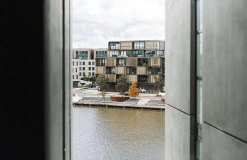 Kingston Apartment | Stunning 1-Bed Above Foreshore with Water Views