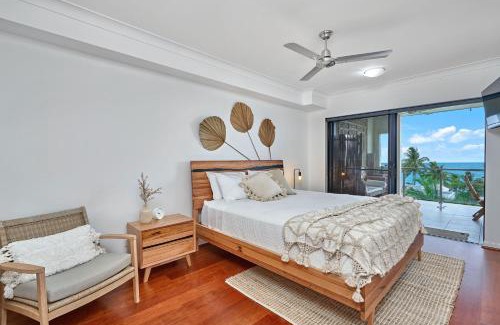 Trinity Beach Apartment | Stunning 2-3 Bed Penthouse Glorious Ocean Views