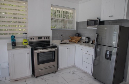 Gibbes House | Stunning 2 Bed Bungalow with Private Pool in Barbados