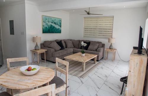 Gibbes House | Stunning 2 Bed Bungalow with Private Pool in Barbados