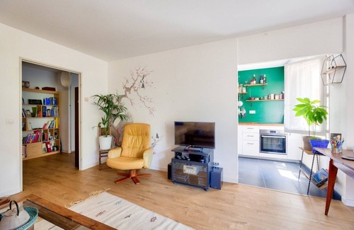 La Castellane Apartment | Stunning 2BR Flat with Balcony in the Heart of Marseille