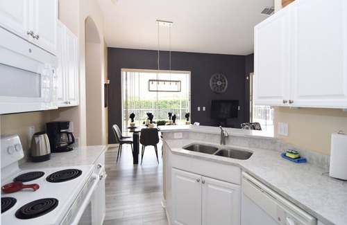 Tuscan Hills House | Stunning 3 bed/2 bath home, west-facing private pool, 8 miles to Disney!